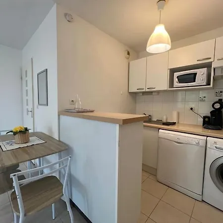 Apartment T2 Calme Et Paisible Parking Piscine Carcassonne